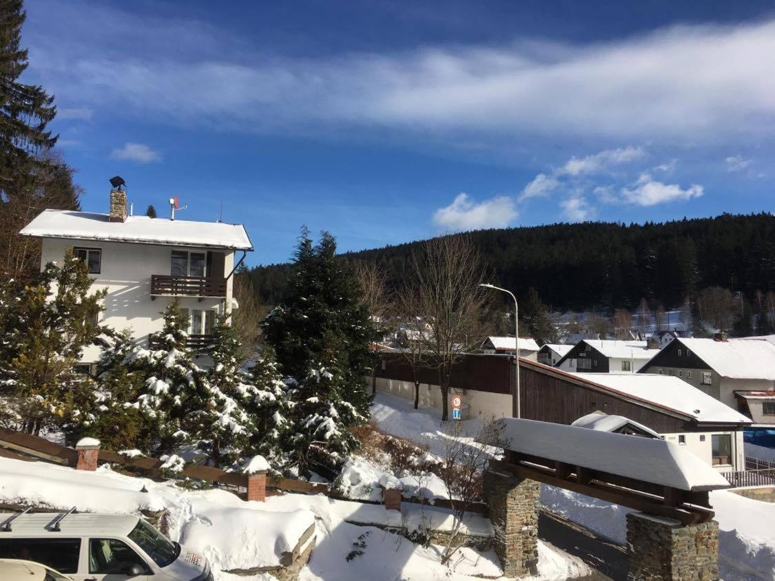 Pension St. Moritz Železná Ruda Zewnętrze zdjęcie