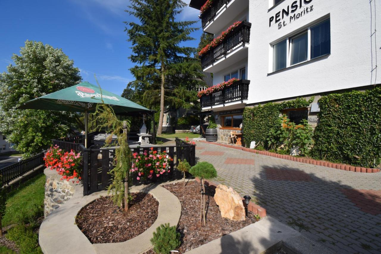 Pension St. Moritz Železná Ruda Zewnętrze zdjęcie